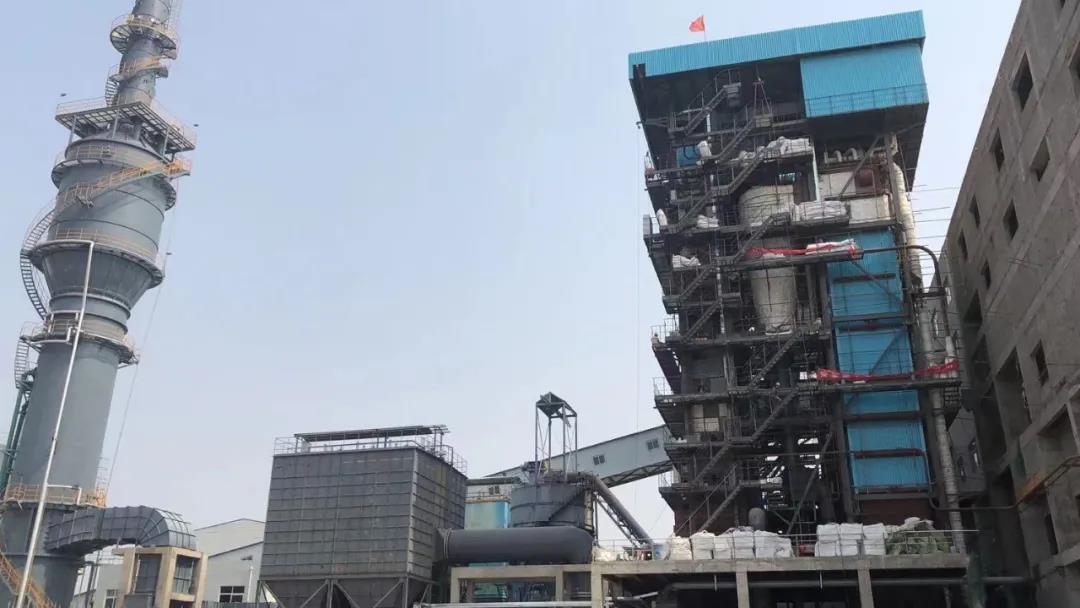 情系一線 夏送清涼 | 榮盛科技集團(tuán)深入項(xiàng)目一線開(kāi)展“送清涼”慰問(wèn)活動(dòng)